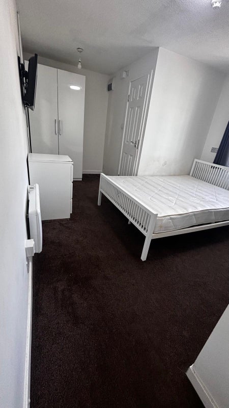 Room London Road in Sheffield