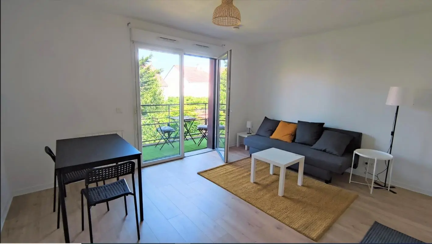 Flat Rue du Temple in Ris-Orangis