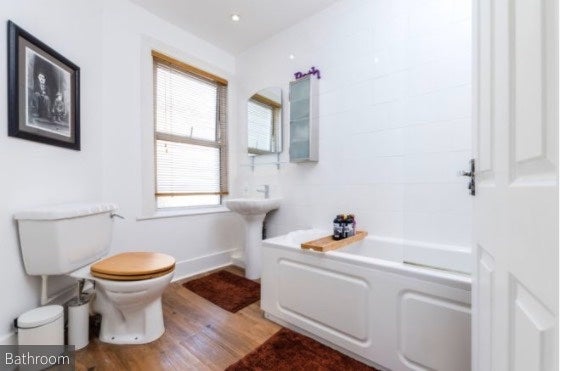 Room Brading Road in Greater London