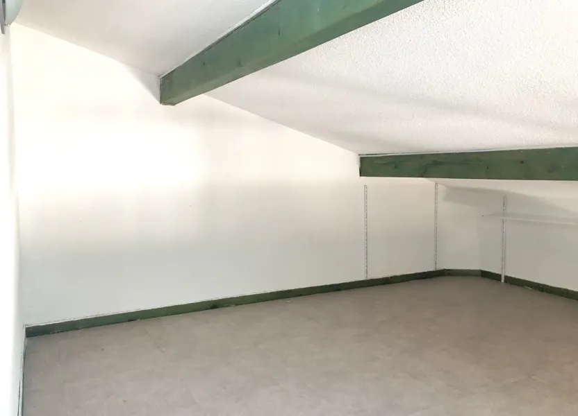 Flat Rue Berthome in Talence