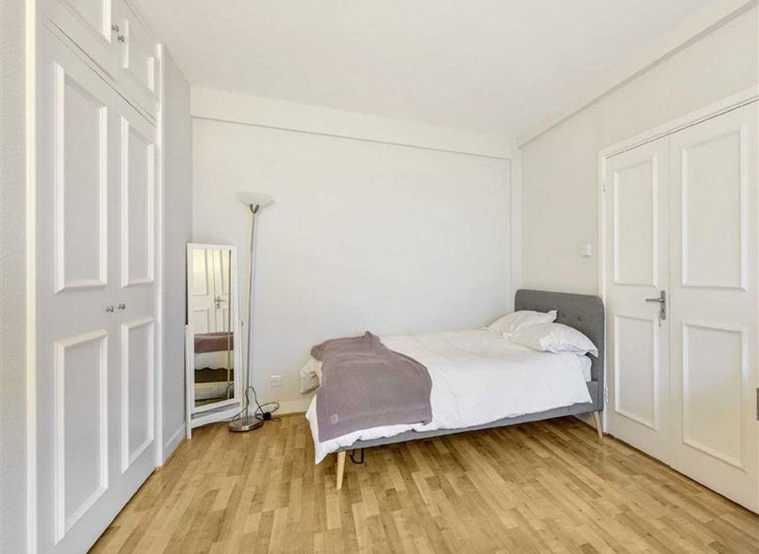 Flat Fetter Lane in City of London