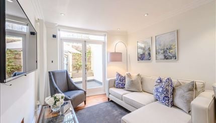 Flat Kensington Gardens Square in City of Westminster