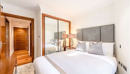 Flat Kensington Gardens Square in City of Westminster