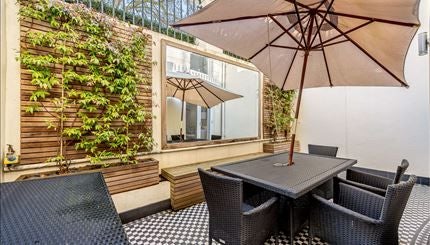 Flat Kensington Gardens Square in City of Westminster