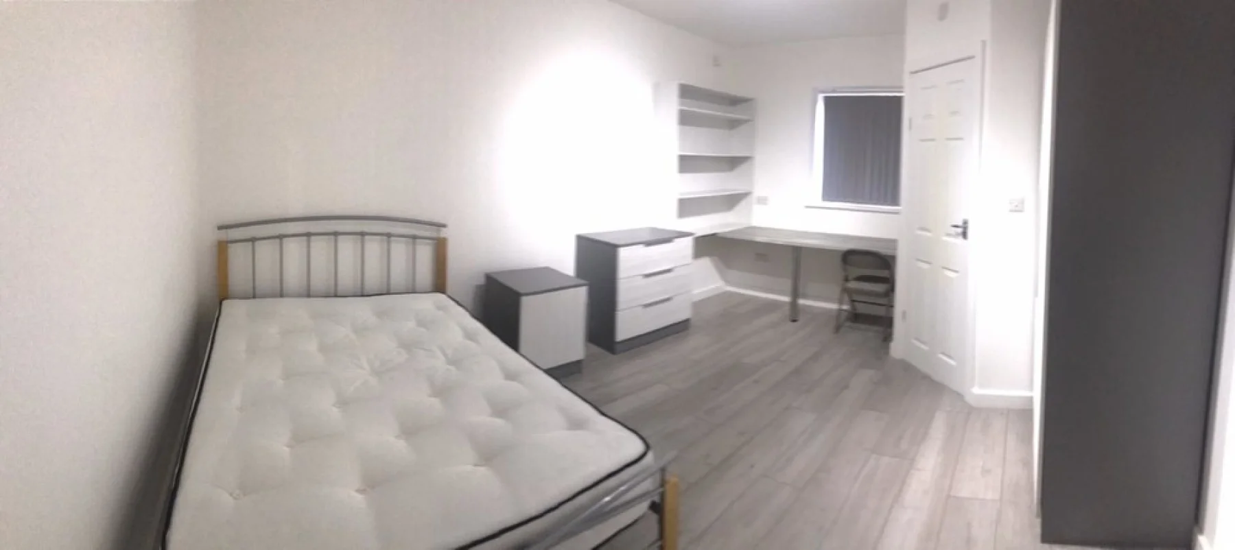 Flat Blenheim View in Leeds