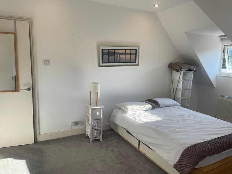 Room Alumdale Road in Bournemouth