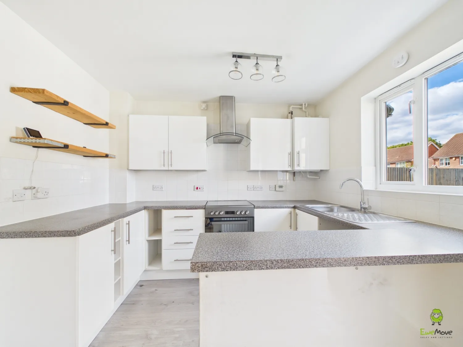 House Byron Drive in Greater London