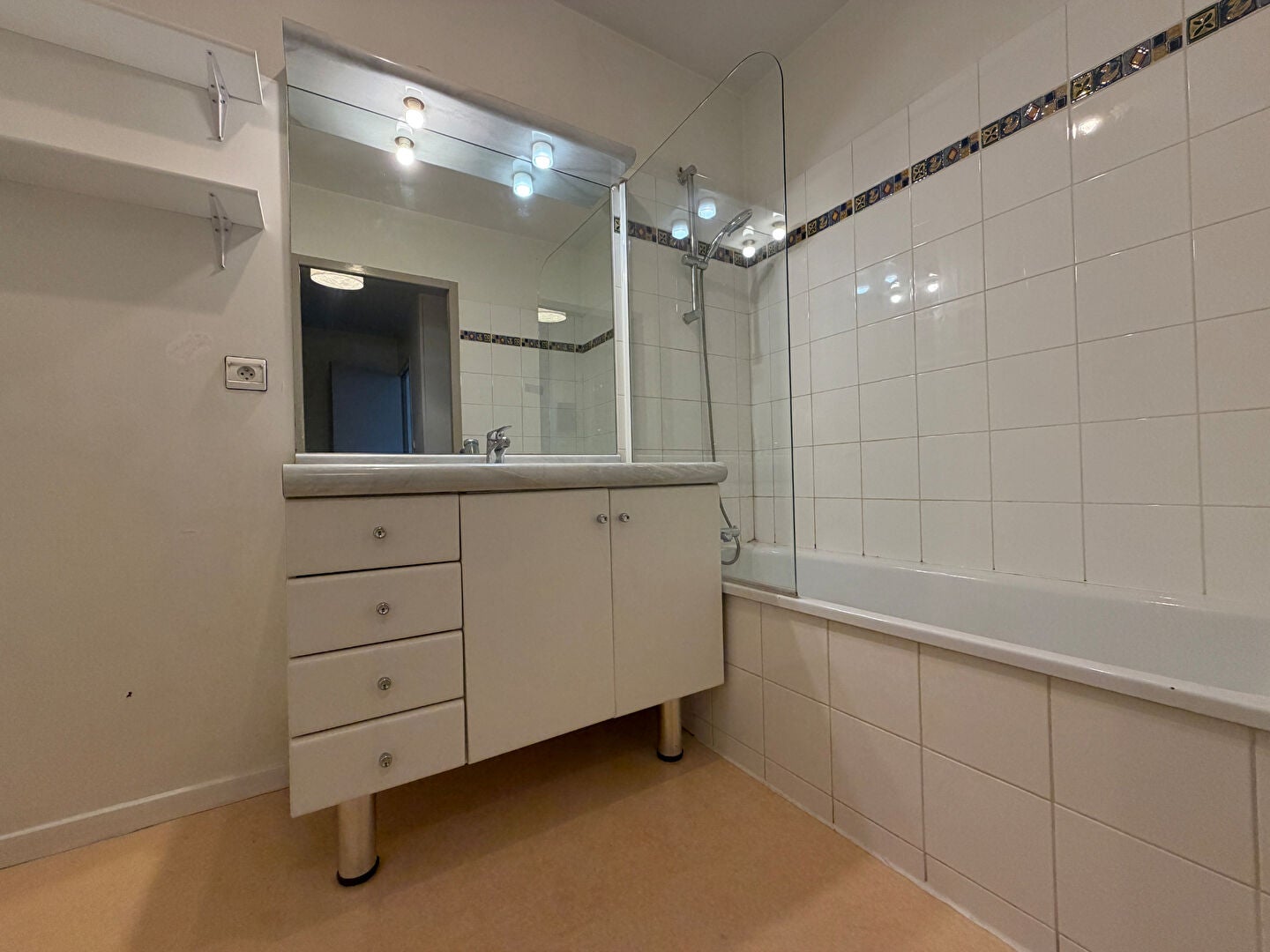 Flat Rue du Docteur Laurent Camboulives in Albi