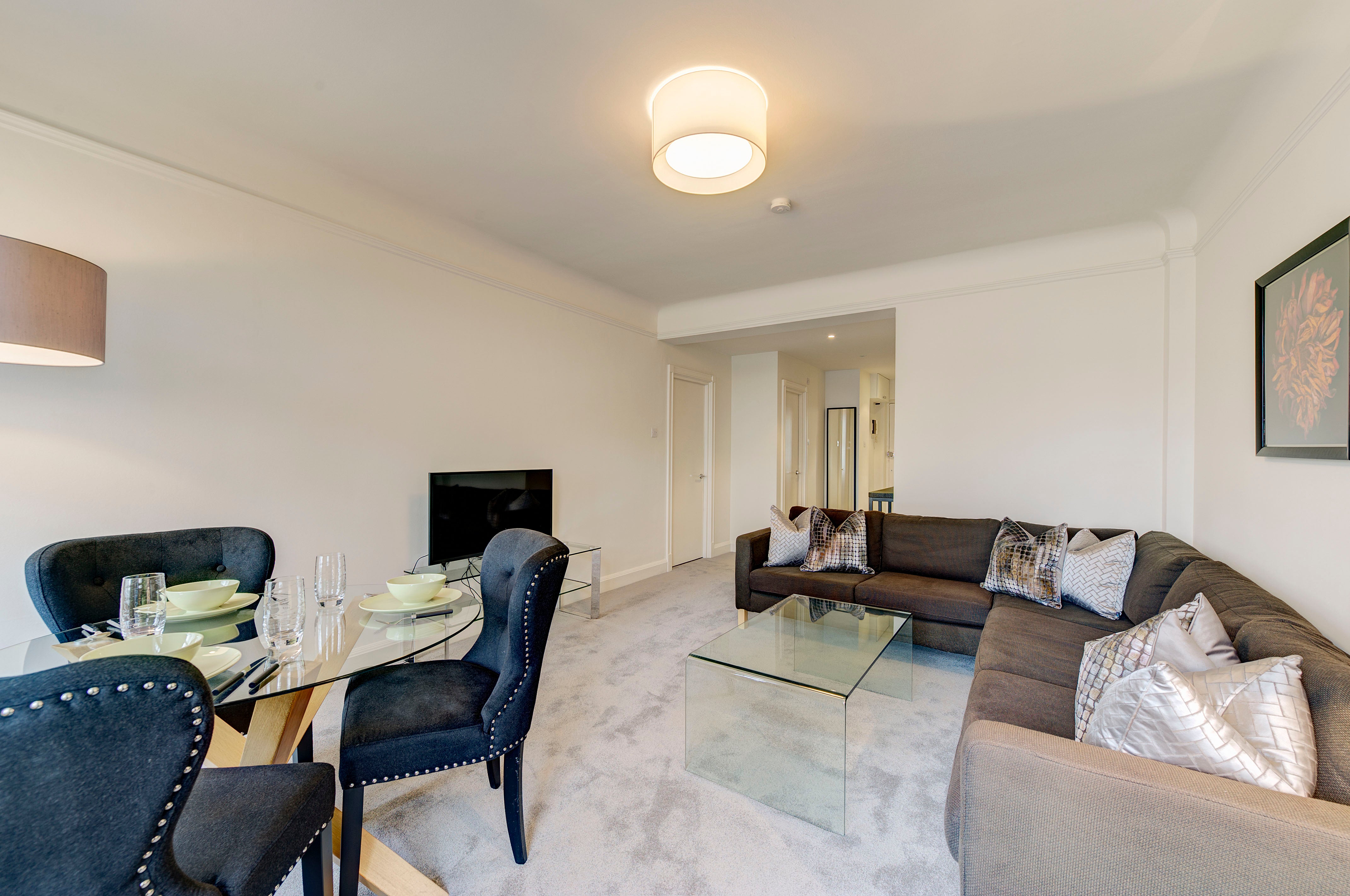 Flat Fulham Road in Greater London