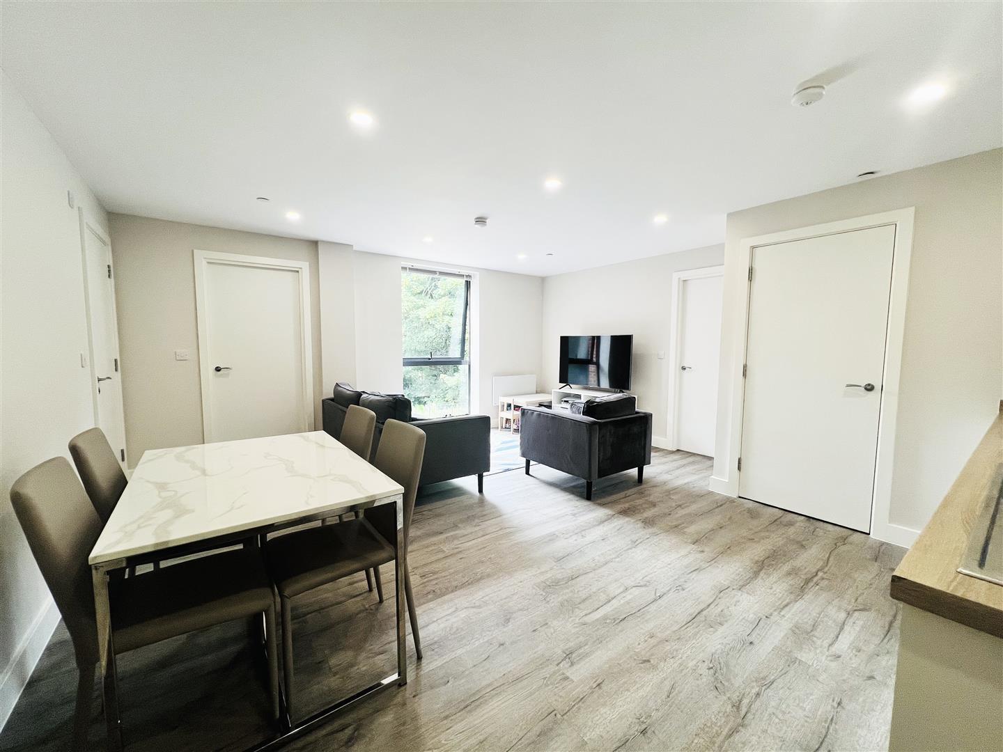 Flat Stonegate Road in Leeds