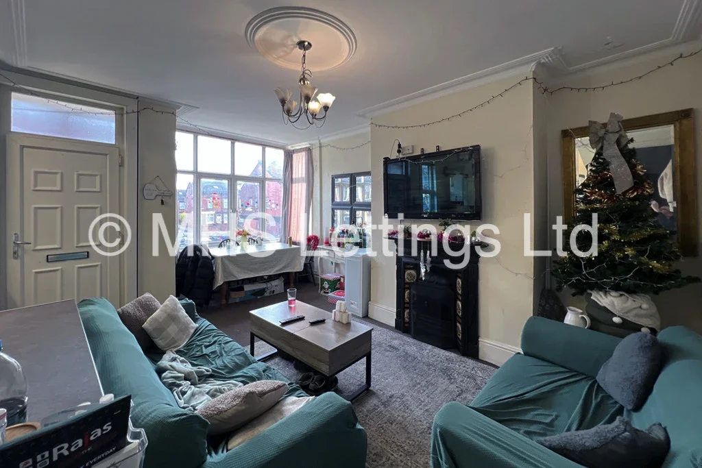 House Elsham Terrace in Leeds
