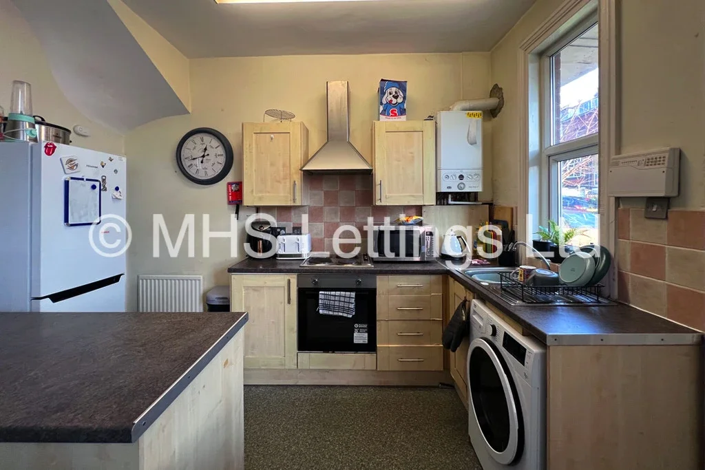 House Elsham Terrace in Leeds