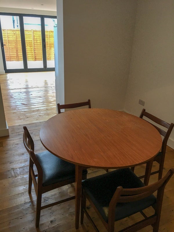 Room Chingford Road in Greater London