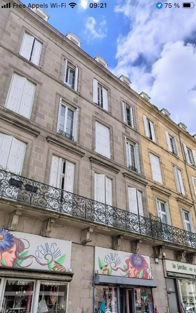 Flat Place de la Motte in Limoges