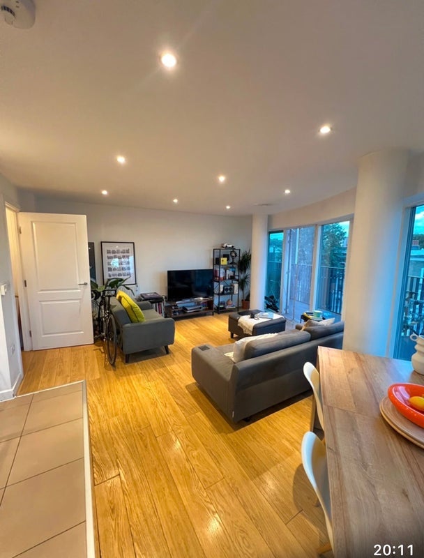 Flat Atkins Square in Greater London