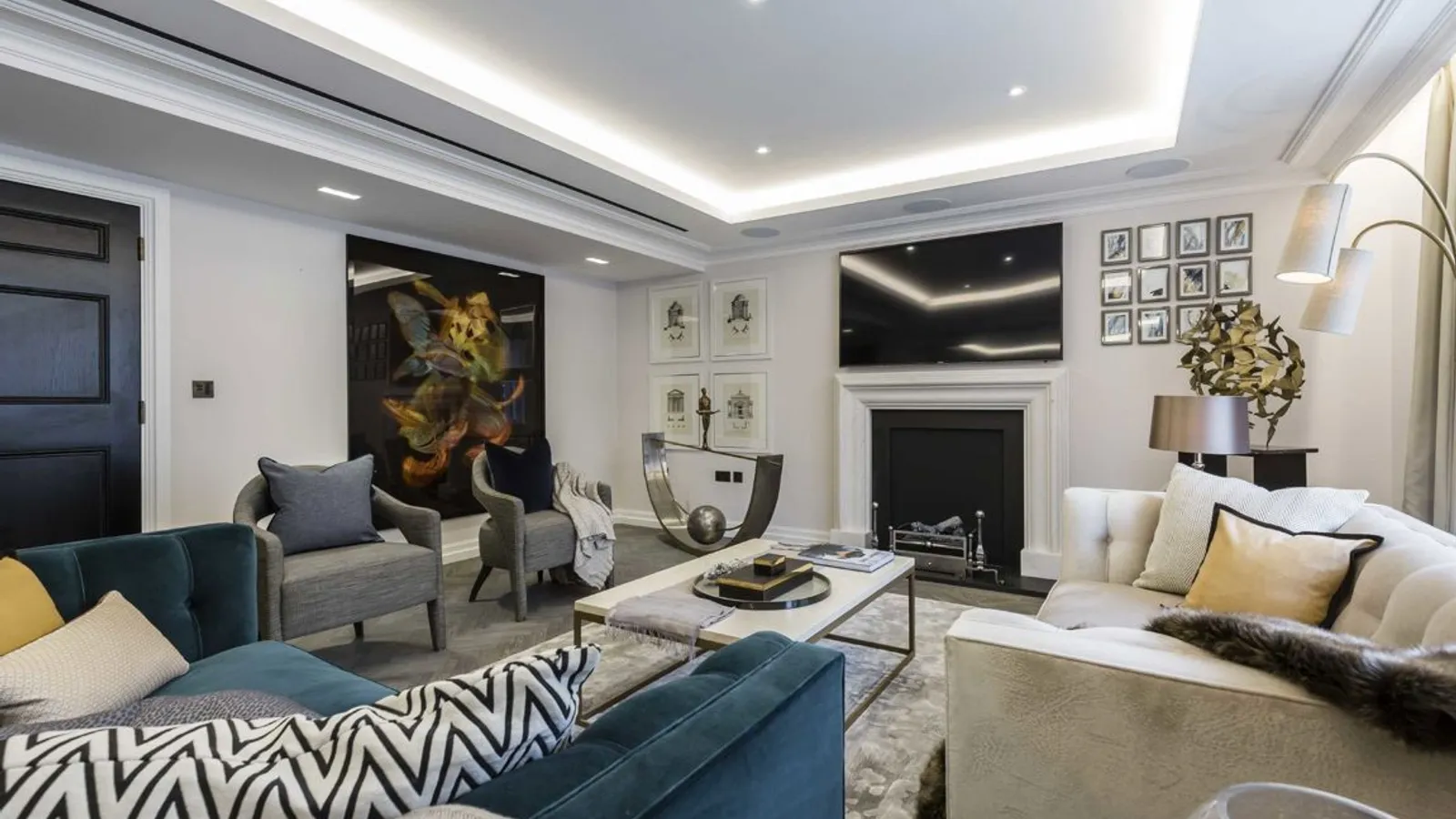 Flat Queen Street in City of Westminster