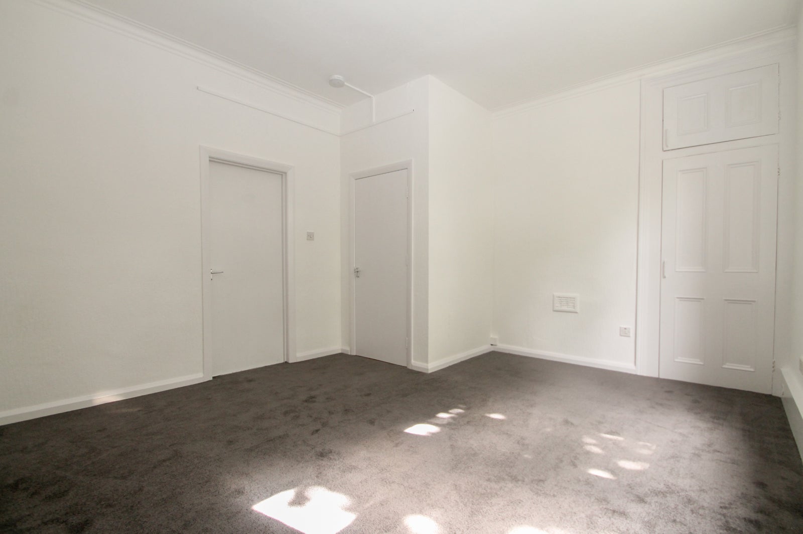 Flat Sefton Avenue in Leeds