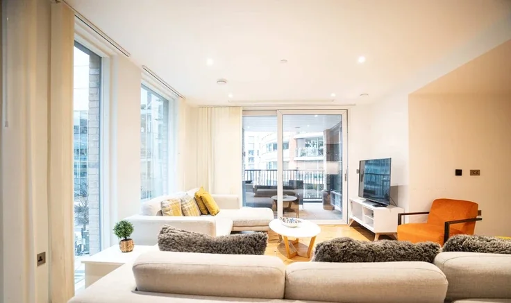 Flat Hermitage Street in City of Westminster