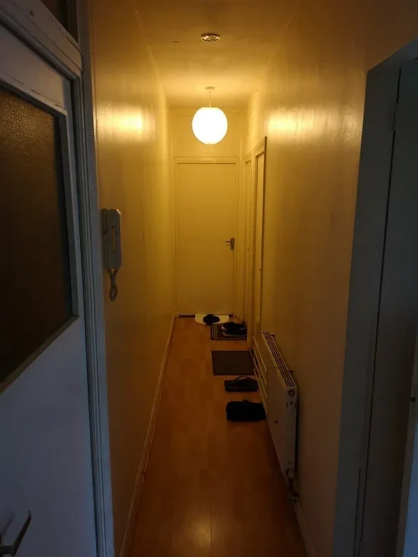 Room Topham Square in Greater London