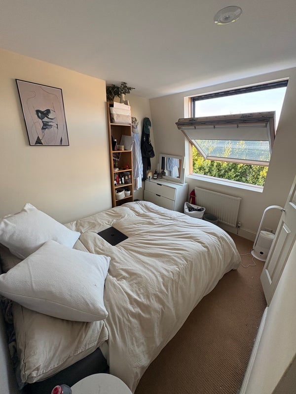 Room Harwood Road in Greater London