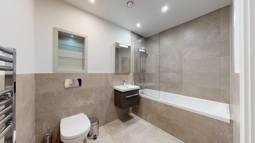 Flat Humphry Repton Lane in Greater London