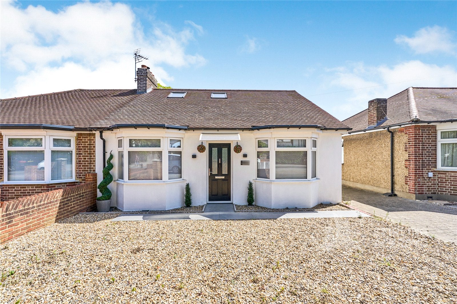 House Vicarage Road in Sunbury-on-Thames