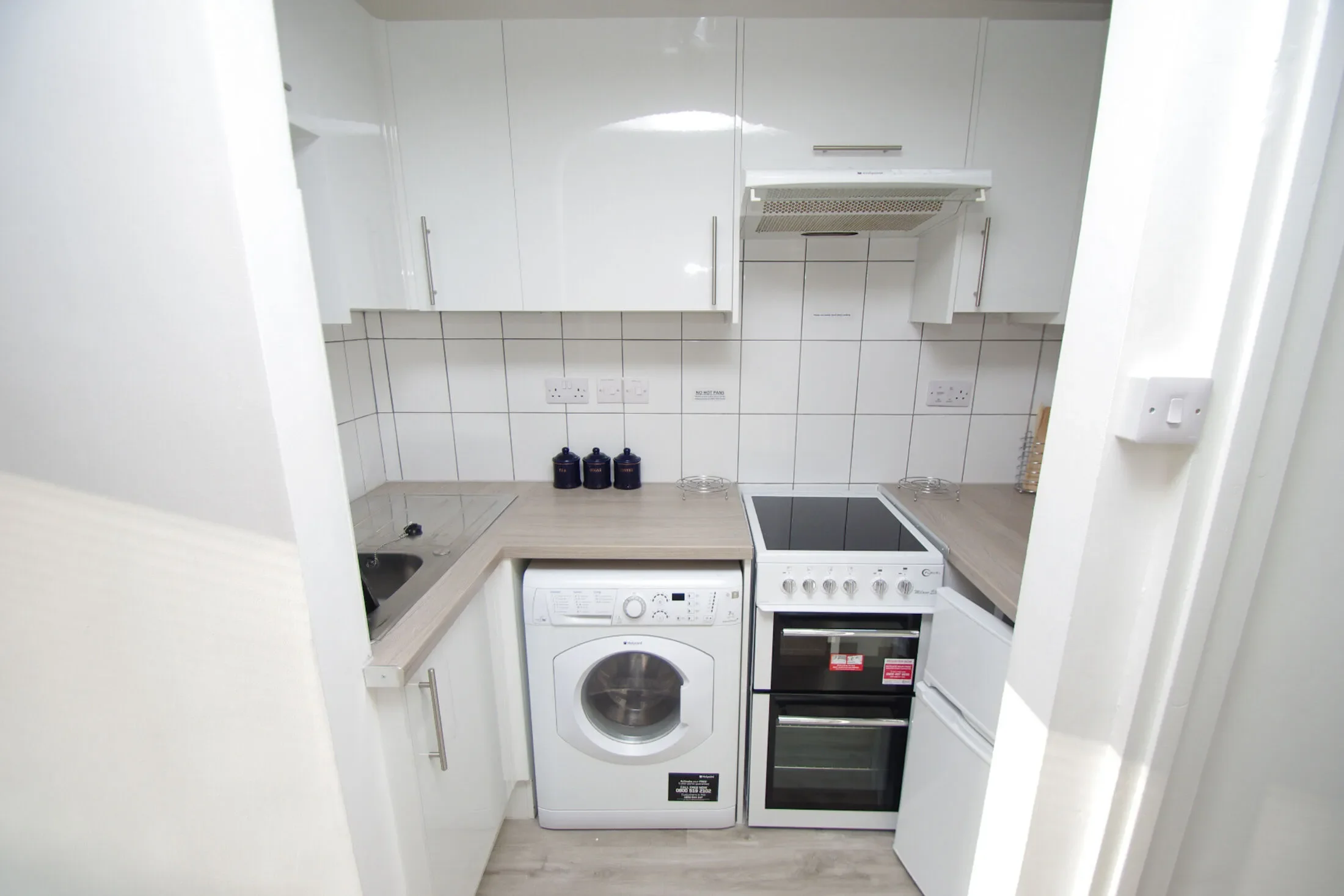 Flat Kings Avenue in Watford