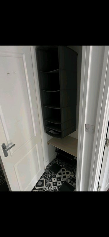 Room Tredegar Road in Greater London