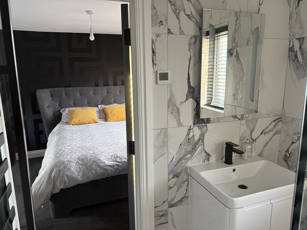 Room Colaton Close in Wolverhampton