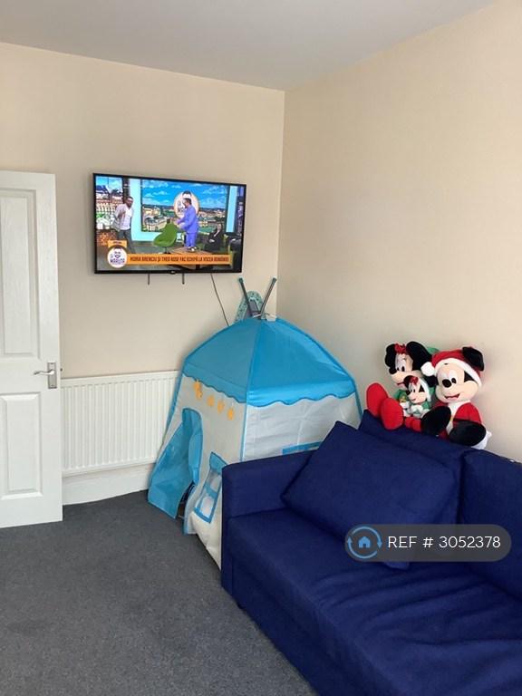 Flat Orsett Road in Grays
