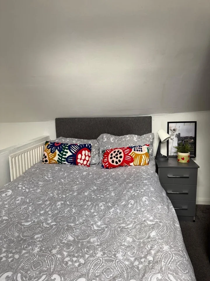 Room Green Street in Gillingham