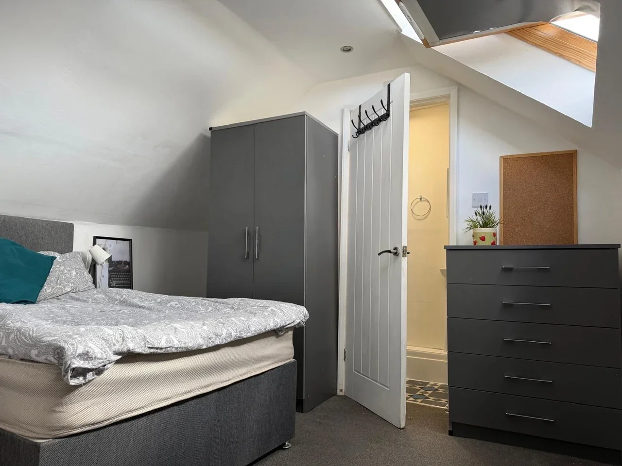Room Green Street in Gillingham