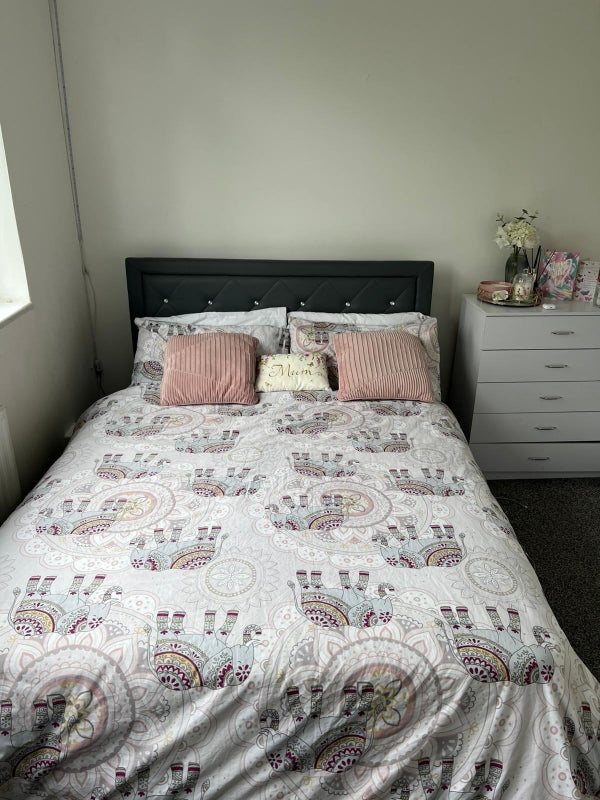 Room Southend Lane in Greater London