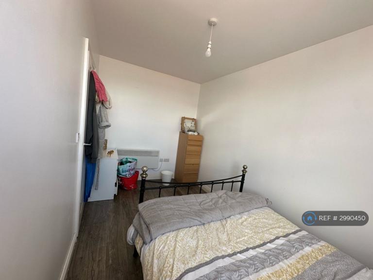 Flat Meanwood Road in Leeds