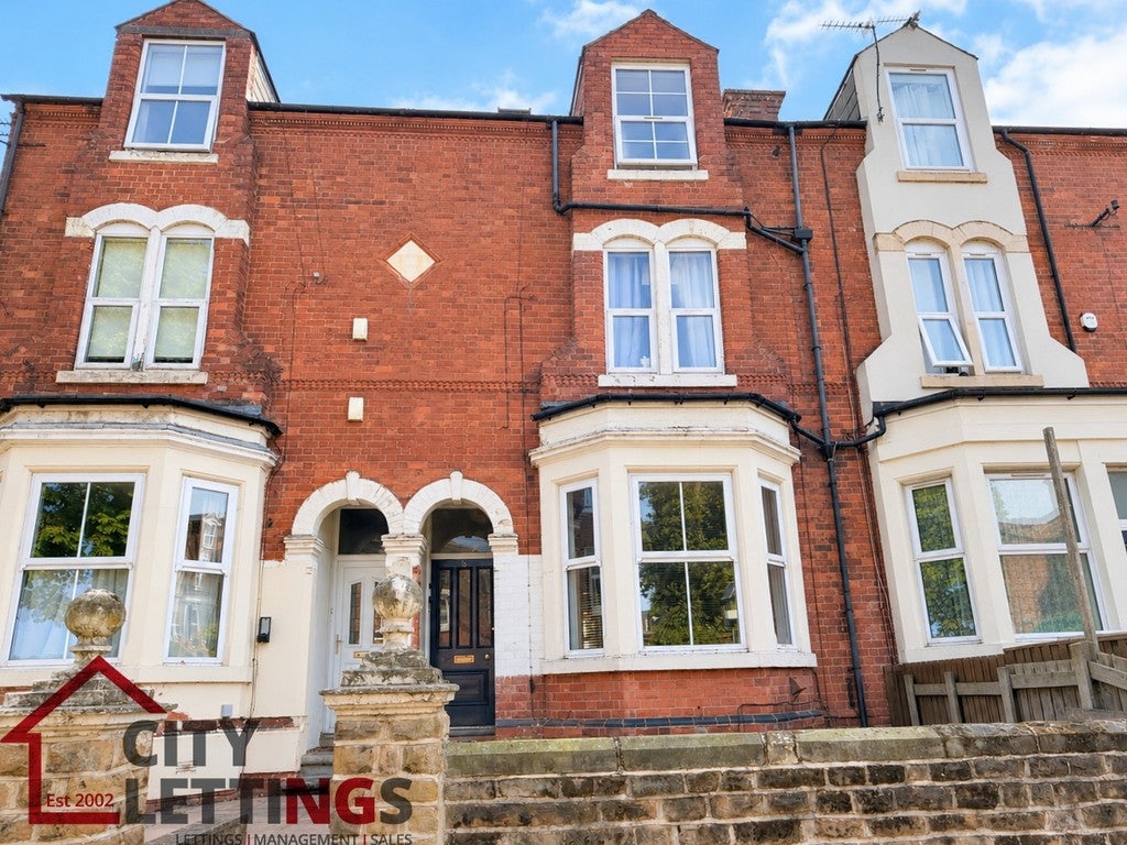 Flat Bowers Avenue in Nottingham