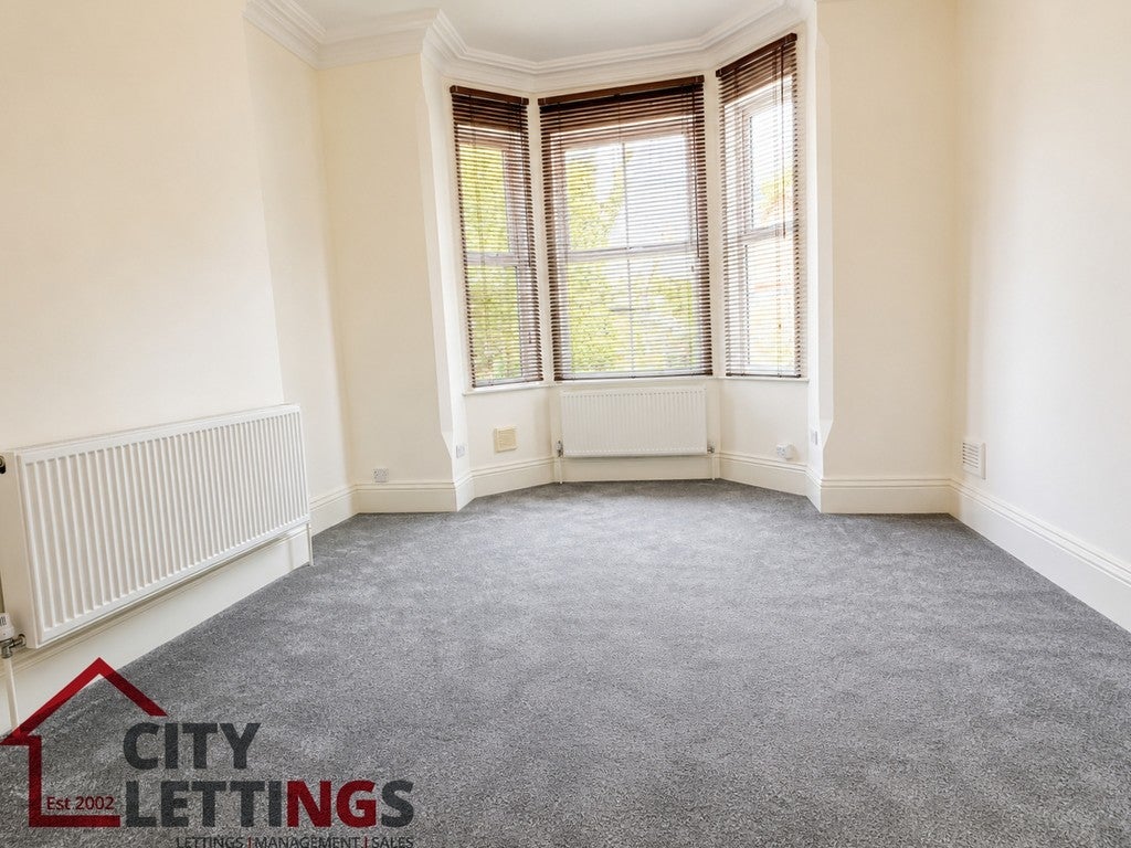 Flat Bowers Avenue in Nottingham