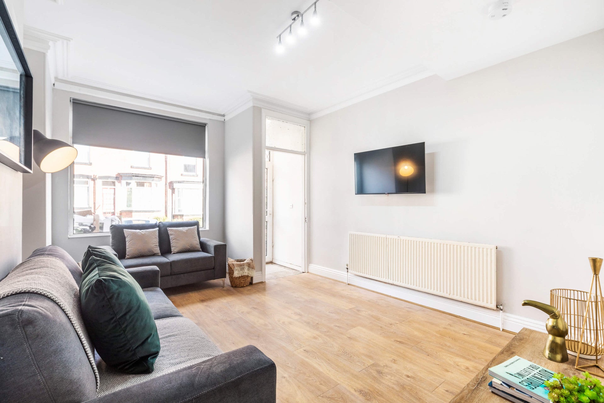 Room Grimthorpe Avenue in Leeds