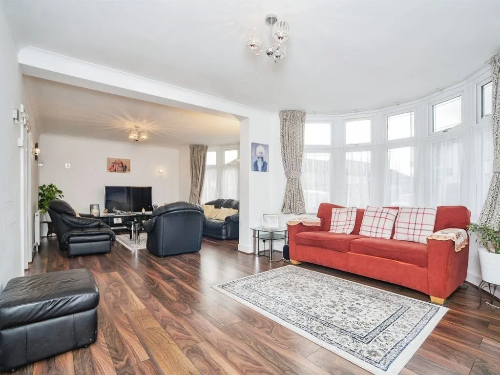 Room Shirley Gardens in Greater London