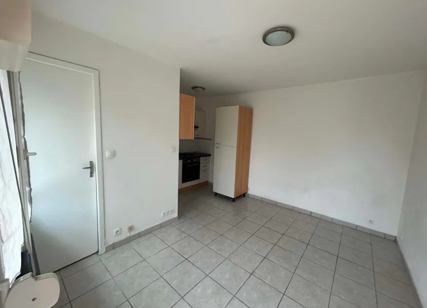 Room Rue Pasteur in Chauny