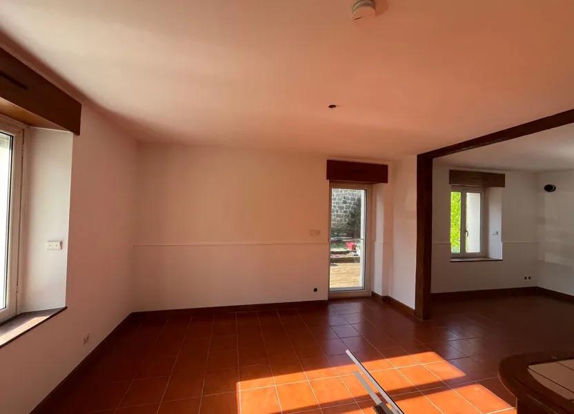 Maison Rue de l'Église à Chastel-Nouvel