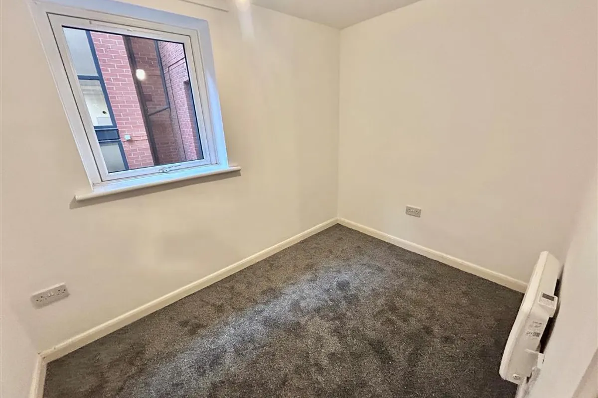 Flat Hollow Stone in Nottingham