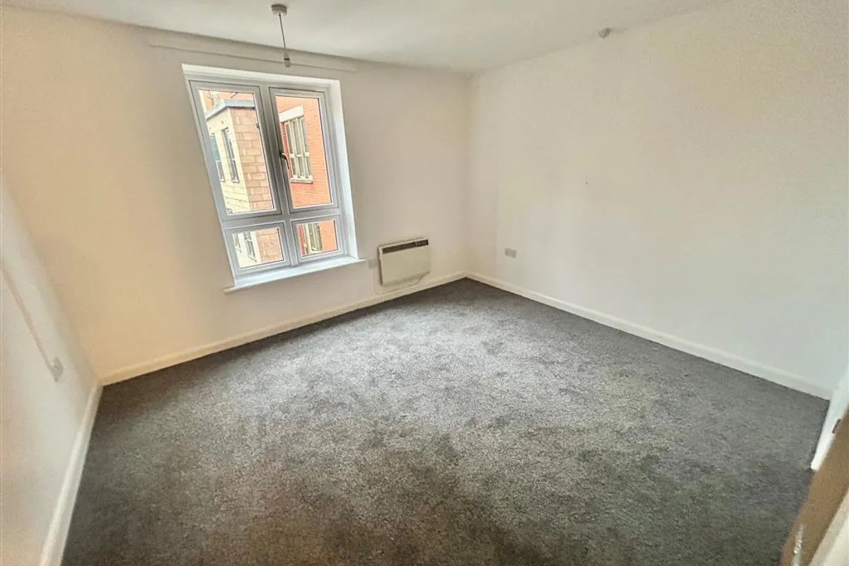 Flat Hollow Stone in Nottingham