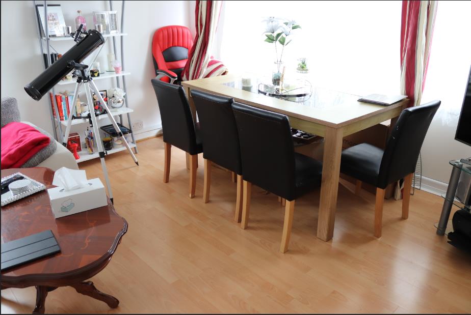 Flat Thealby Lawn in Leeds
