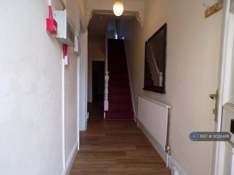 Room Talbot Road in Manchester