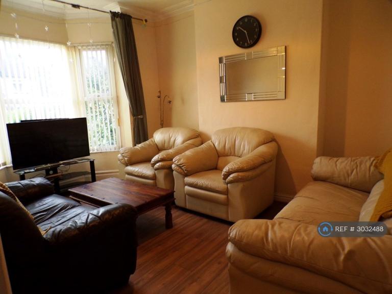 Room Talbot Road in Manchester