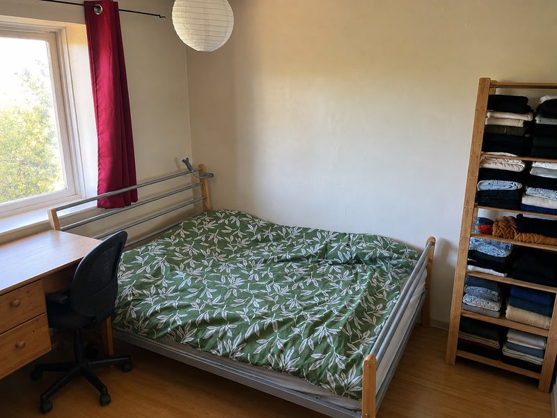 Room Broadhurst Gardens in Greater London