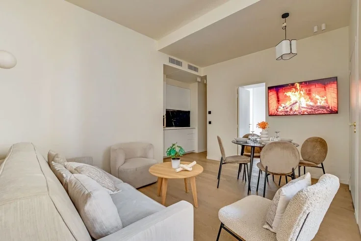 Flat Rue de la Grange Batelière in Paris