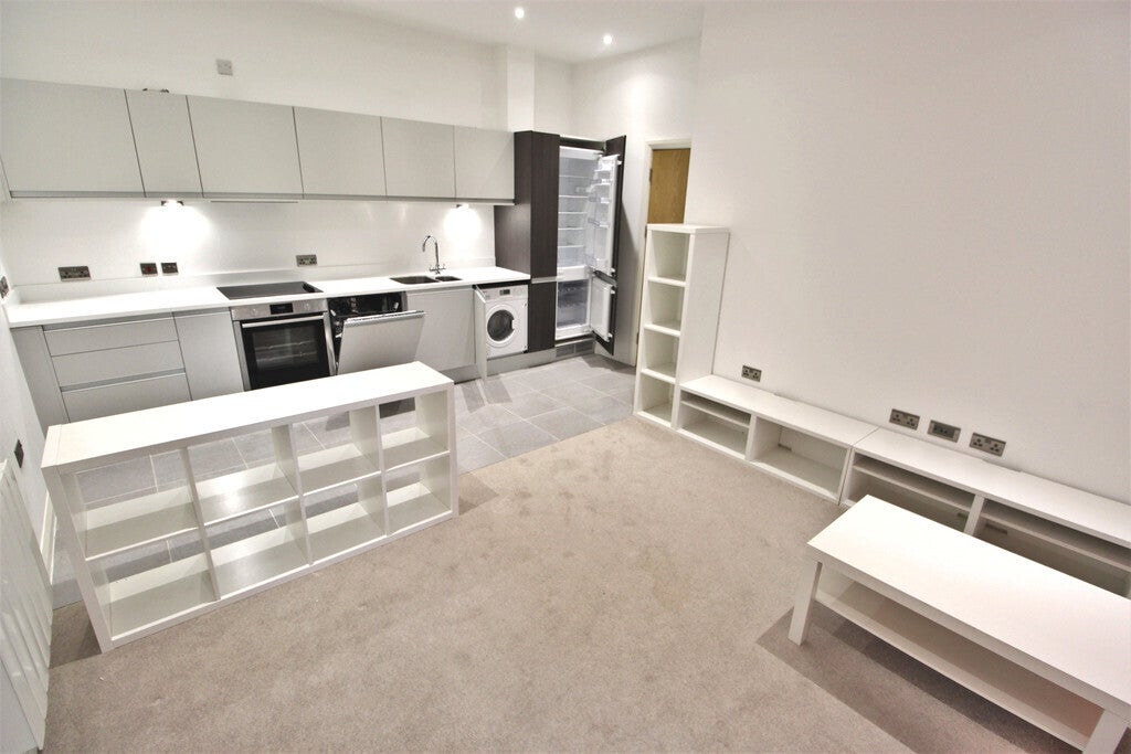 Flat Smithford Way in Coventry