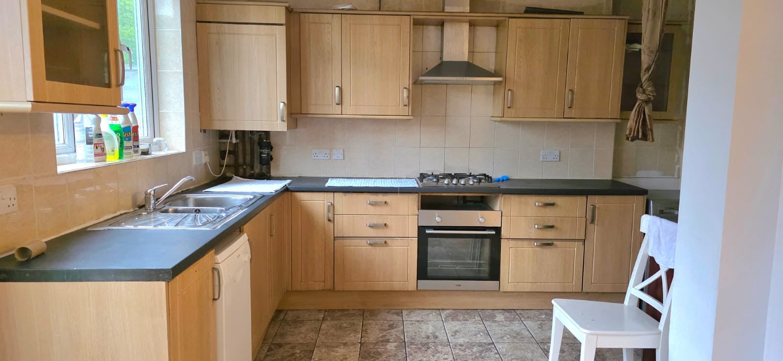 House Gantshill Crescent in Greater London