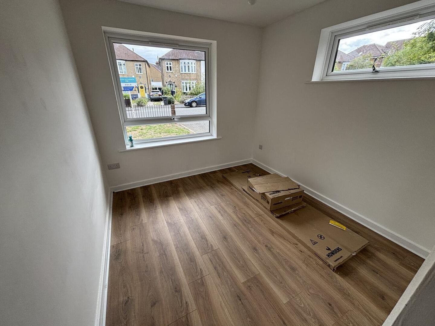 Flat Warminster Road in Greater London